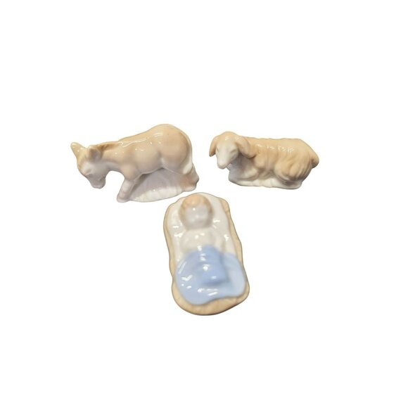 Vintage Biedermann Sri Lanka Blue & White Porcelain 7 Piece Nativity Set - Picture 5 of 10